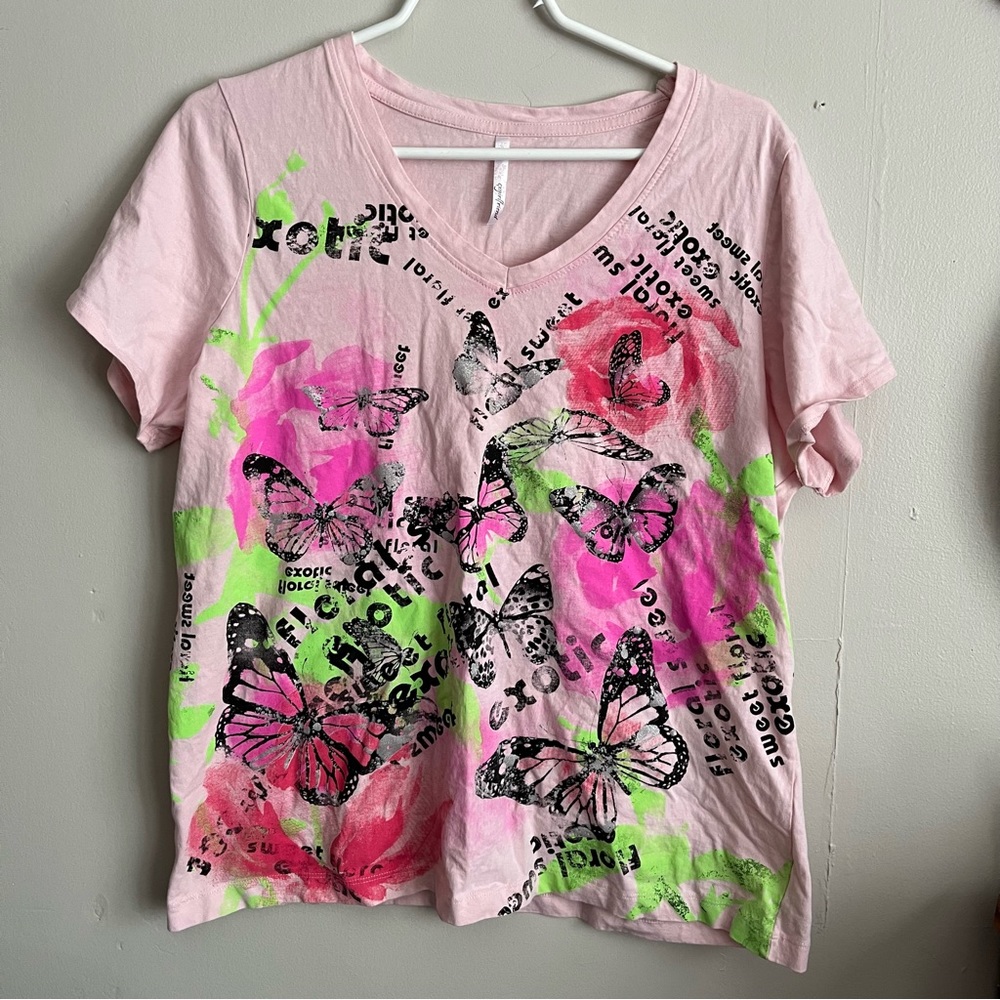 3/$40 2xl Graphic Tee Shirt short sleeve with Butterflies and Neon Colors
